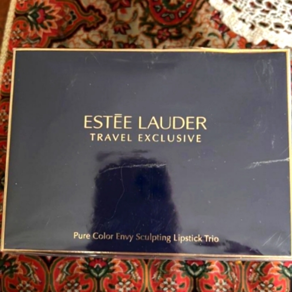 Estee lauder Rogue set